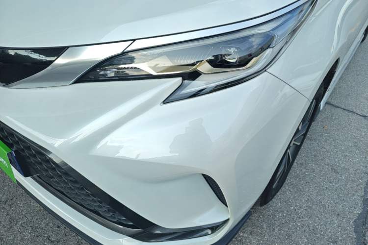 Used Toyota Granvia 2023 2.5L Hybrid Luxury Edition Left Front Headlight