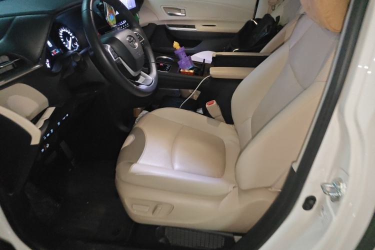 Used Toyota Granvia 2023 2.5L Hybrid Prestige PLUS Edition Left Front Seat