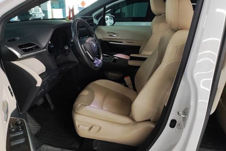 Used Toyota Granvia 2023 2.5L Hybrid Prestige PLUS Edition Left Front Seat