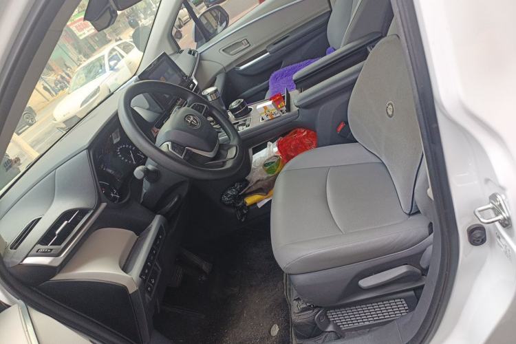 Used Toyota Granvia 2023 2.5L Hybrid Luxury Edition Left Front Seat
