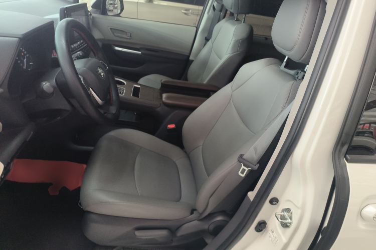 Used Toyota Granvia 2023 2.5L Hybrid Comfort Edition Left Front Seat
