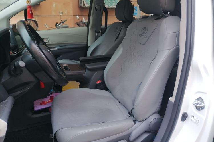 Used Toyota Granvia 2023 2.5L Hybrid Comfort Edition Left Front Seat