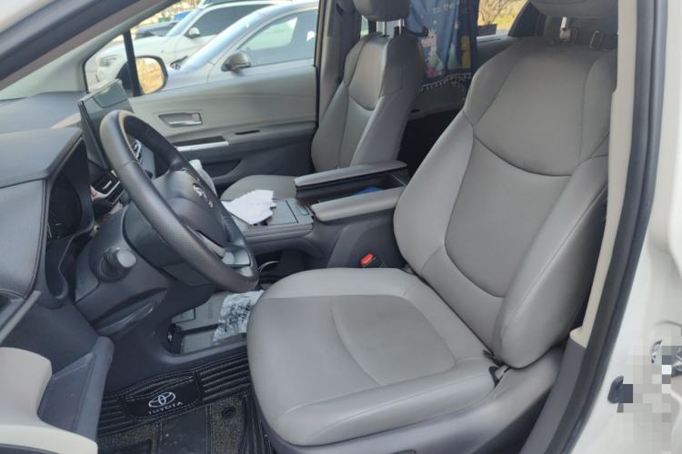 Used Toyota Granvia 2023 2.5L Hybrid Prestige PLUS Edition Left Front Seat