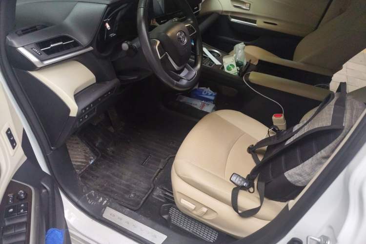 Used Toyota Granvia 2023 2.5L Hybrid Prestige PLUS Edition Left Front Seat