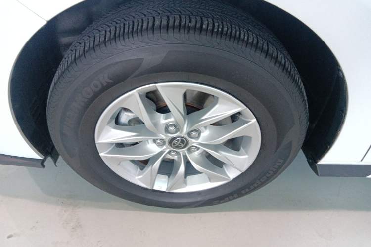 Used Toyota Granvia 2023 2.5L Hybrid Comfort Edition Left Front Wheel Hub