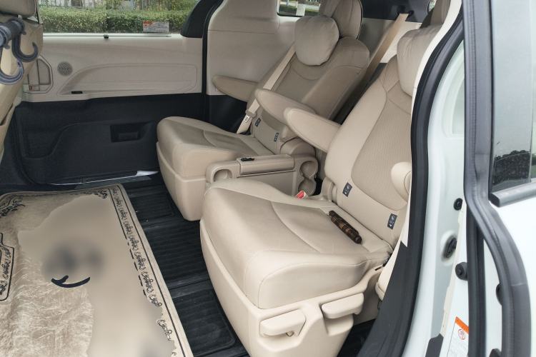 Used Toyota Granvia 2023 2.5L Hybrid Prestige PLUS Edition Left Rear Seat