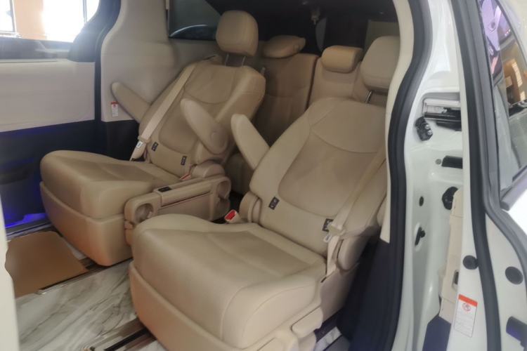 Used Toyota Granvia 2023 2.5L Hybrid Prestige PLUS Edition Left Rear Seat