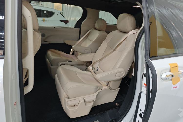 Used Toyota Granvia 2023 2.5L Hybrid Prestige PLUS Edition Left Rear Seat