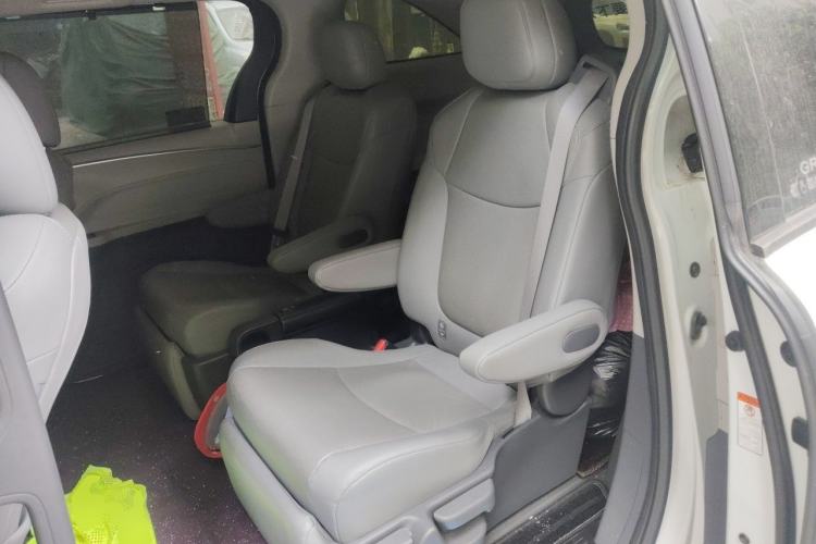 Used Toyota Granvia 2023 2.5L Hybrid Prestige PLUS Edition Left Rear Seat