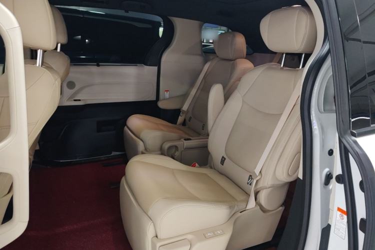 Used Toyota Granvia 2023 2.5L Hybrid Prestige VIP Edition Left Rear Seat