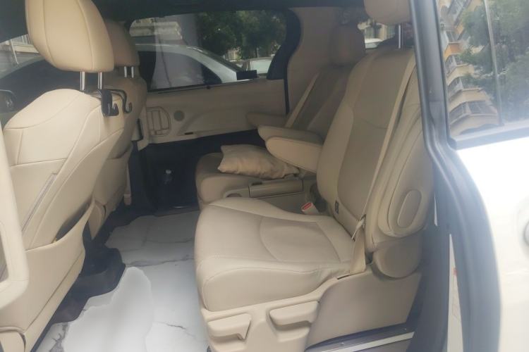 Used Toyota Granvia 2023 2.5L Hybrid Prestige PLUS Edition Left Rear Seat