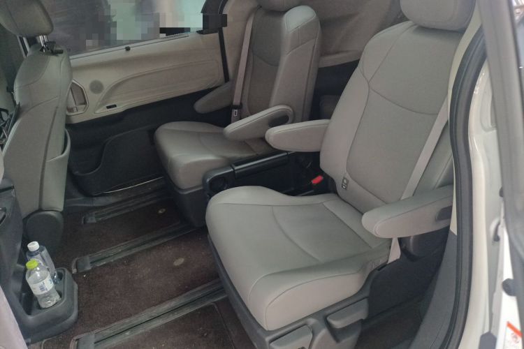 Used Toyota Granvia 2023 2.5L Hybrid Luxury Edition Left Rear Seat