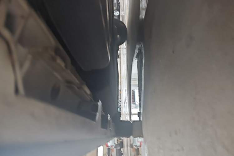 Used Toyota Granvia 2023 2.5L Hybrid Comfort Edition Left Side Sill
