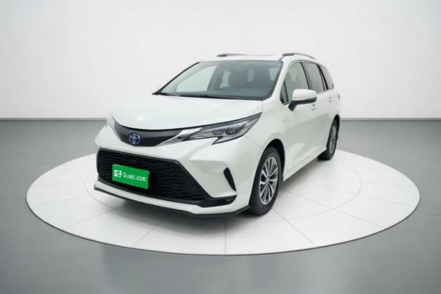 Toyota Granvia 2023 2.5L Hybrid Comfort Edition с пробегом