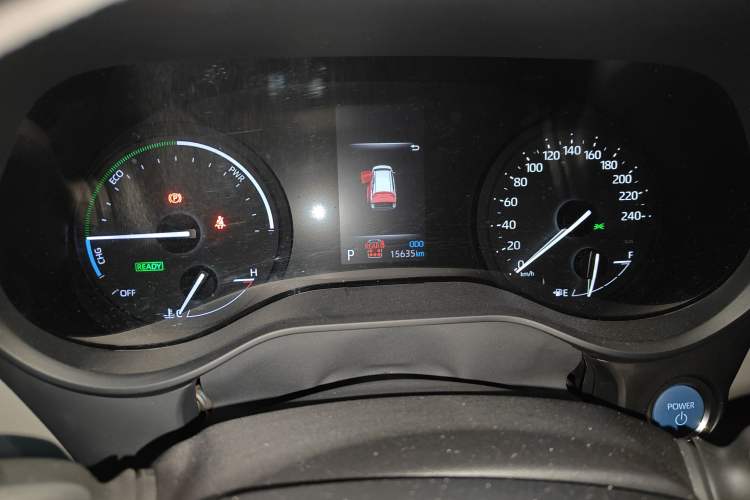 Used Toyota Granvia 2023 2.5L Hybrid Comfort Edition Odometer Close Up