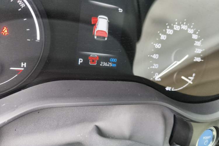 Used Toyota Granvia 2023 2.5L Hybrid Prestige PLUS Edition Odometer Close Up