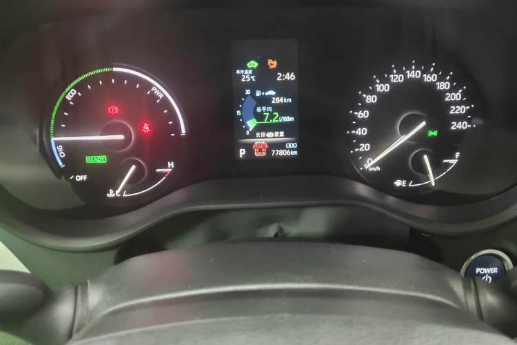 Used Toyota Granvia 2023 2.5L Hybrid Prestige PLUS Edition Odometer Close Up