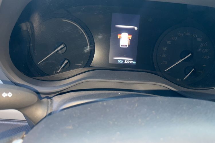 Used Toyota Granvia 2023 2.5L Hybrid Comfort Edition Odometer Close Up