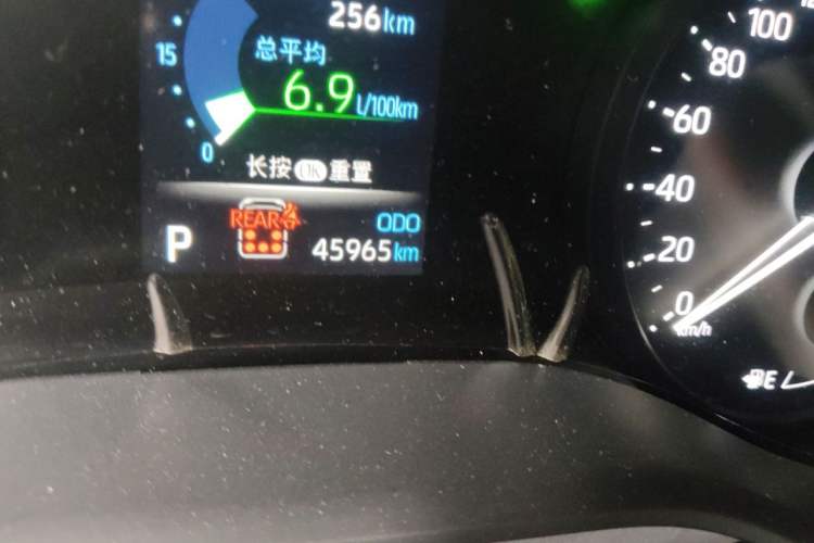 Used Toyota Granvia 2023 2.5L Hybrid Prestige PLUS Edition Odometer Close Up
