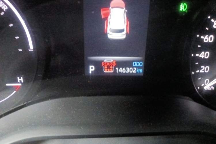 Used Toyota Granvia 2023 2.5L Hybrid Comfort Edition Odometer Close Up