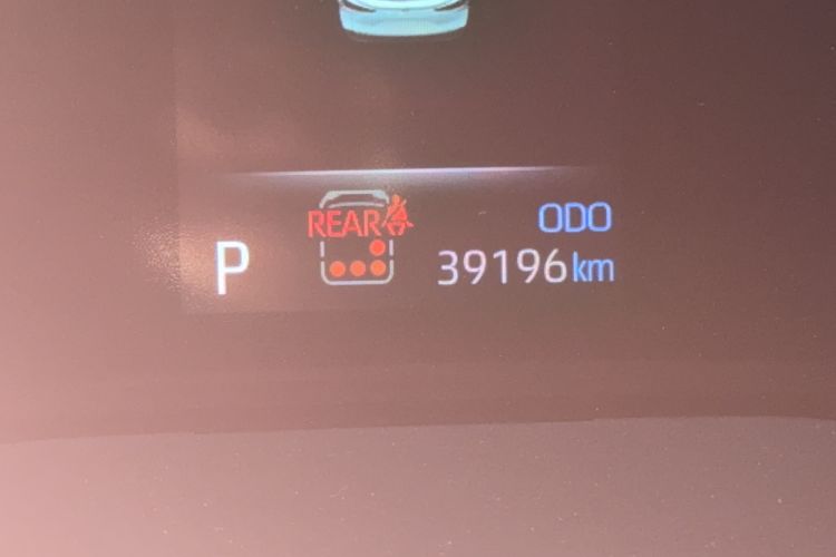 Used Toyota Granvia 2023 2.5L Hybrid Prestige PLUS Edition Odometer Close Up