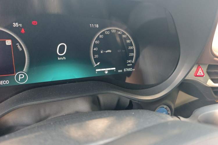 Used Toyota Granvia 2023 2.5L Hybrid Flagship VIP Edition Odometer Close Up