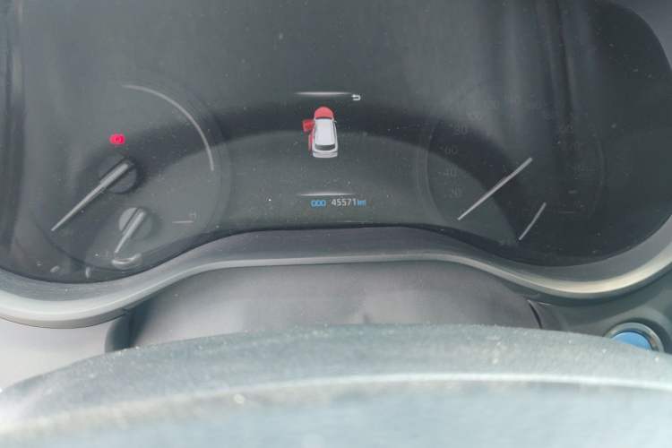 Used Toyota Granvia 2023 2.5L Hybrid Prestige PLUS Edition Odometer Close Up