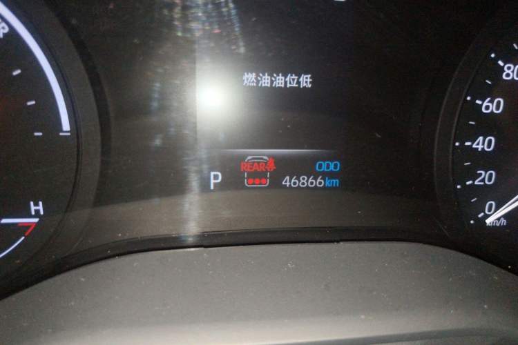 Used Toyota Granvia 2023 2.5L Hybrid Comfort Edition Odometer Close Up