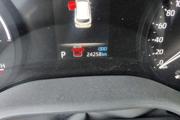 Used Toyota Granvia 2023 2.5L Hybrid Prestige PLUS Edition Odometer Close Up