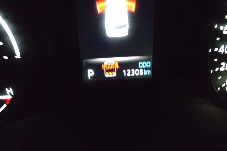 Used Toyota Granvia 2023 2.5L Hybrid Comfort Edition Odometer Close Up