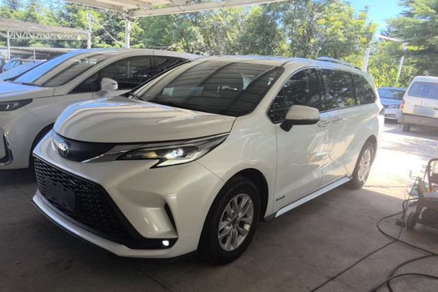 Used Toyota Granvia 2023 2.5L Hybrid Comfort Edition