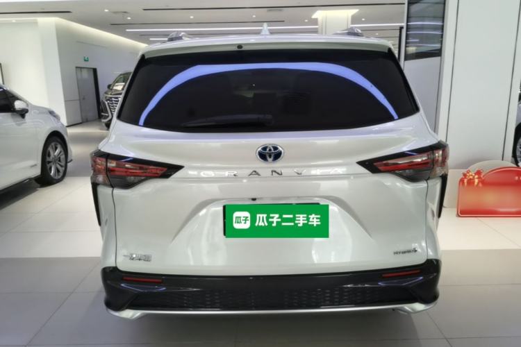 Used Toyota Granvia 2023 2.5L Hybrid Luxury Edition Rear