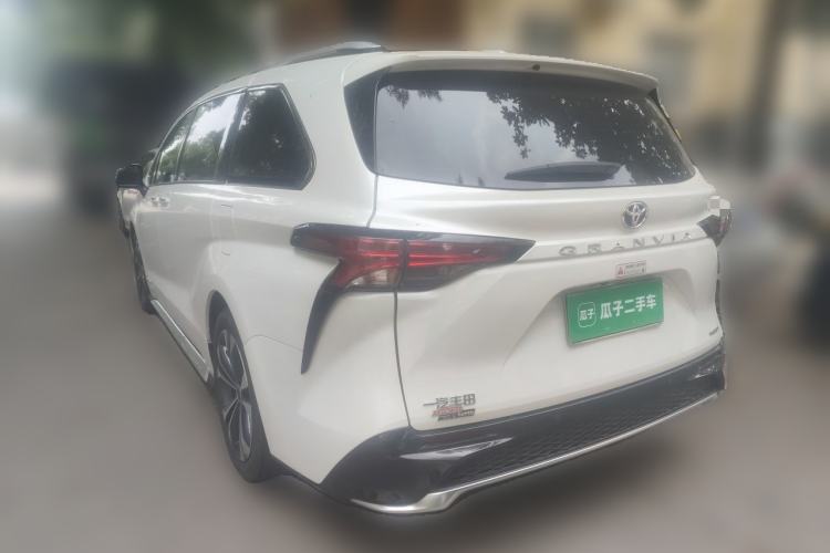 Used Toyota Granvia 2023 2.5L Hybrid Prestige PLUS Edition Rear Left 45 Deg