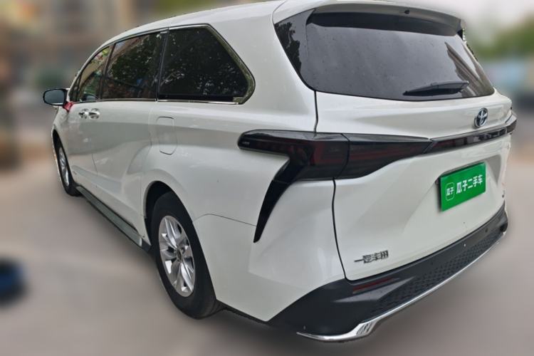 Used Toyota Granvia 2023 2.5L Hybrid Comfort Edition Rear Left 45 Deg