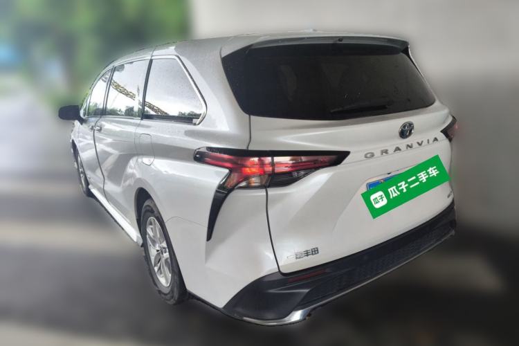 Used Toyota Granvia 2023 2.5L Hybrid Comfort Edition Rear Left 45 Deg