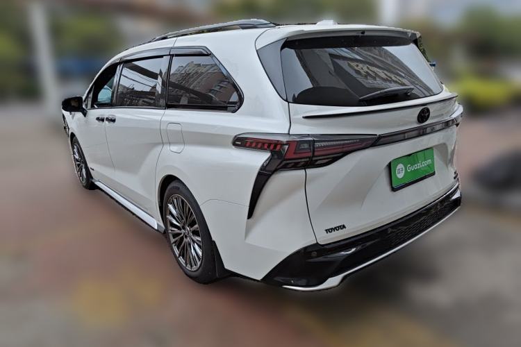 Used Toyota Granvia 2023 2.5L Hybrid Flagship VIP Edition Rear Left 45 Deg