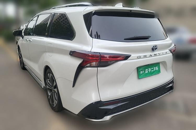 Used Toyota Granvia 2023 2.5L Hybrid Flagship VIP Edition Rear Left 45 Deg