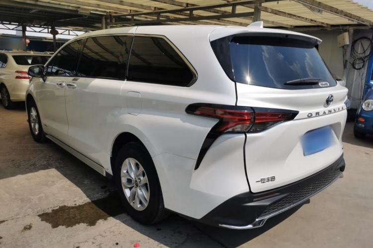 Used Toyota Granvia 2023 2.5L Hybrid Comfort Edition Rear Left 45 Deg