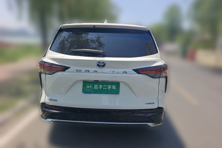 Used Toyota Granvia 2023 2.5L Hybrid Flagship VIP Edition Rear