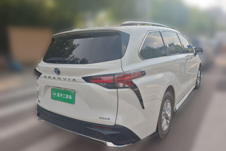 Used Toyota Granvia 2023 2.5L Hybrid Comfort Edition Rear Right 45 Deg