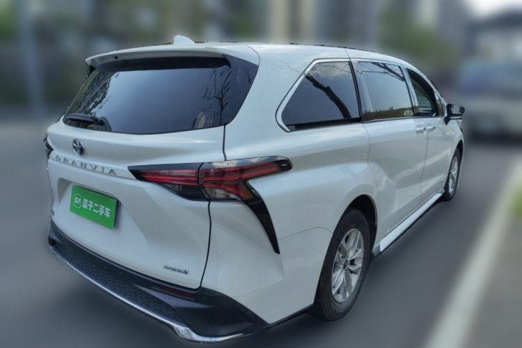 Used Toyota Granvia 2023 2.5L Hybrid Comfort Edition Rear Right 45 Deg