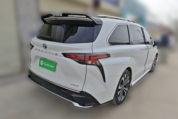 Used Toyota Granvia 2023 2.5L Hybrid Flagship VIP Edition Rear Right 45 Deg