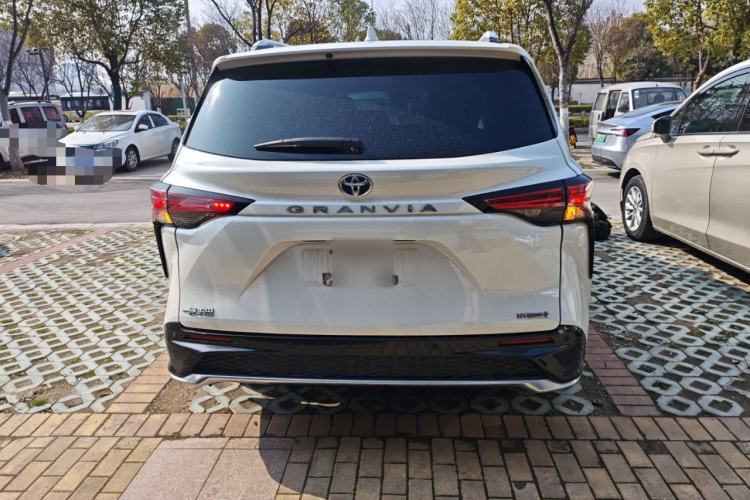 Used Toyota Granvia 2023 2.5L Hybrid Luxury Edition Rear