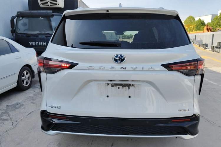 Used Toyota Granvia 2023 2.5L Hybrid Prestige PLUS Edition Rear