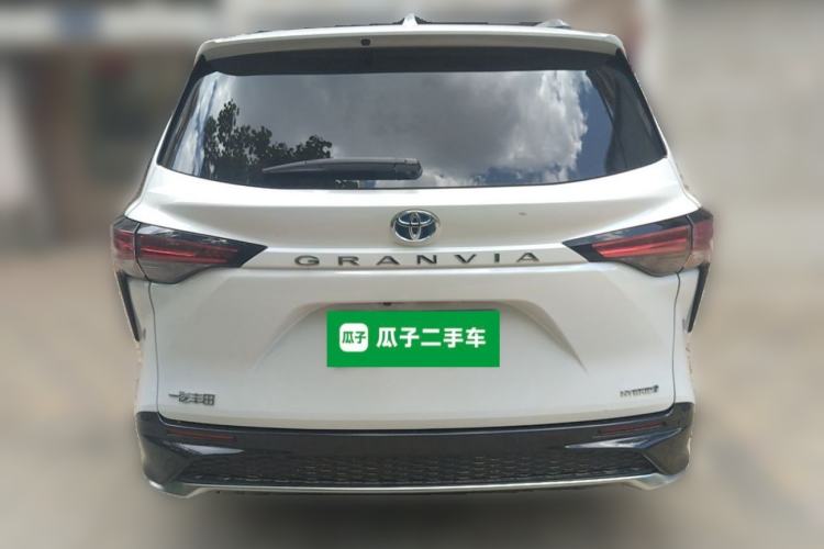 Used Toyota Granvia 2023 2.5L Hybrid Luxury Edition Rear