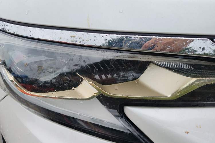 Used Toyota Granvia 2023 2.5L Hybrid Comfort Edition Right Front Headlight