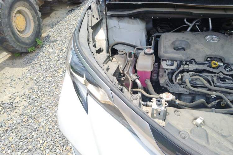 Used Toyota Granvia 2023 2.5L Hybrid Prestige PLUS Edition Right Front Headlight
