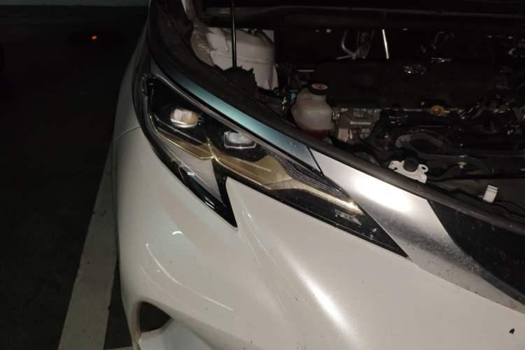 Used Toyota Granvia 2023 2.5L Hybrid Flagship VIP Edition Right Front Headlight