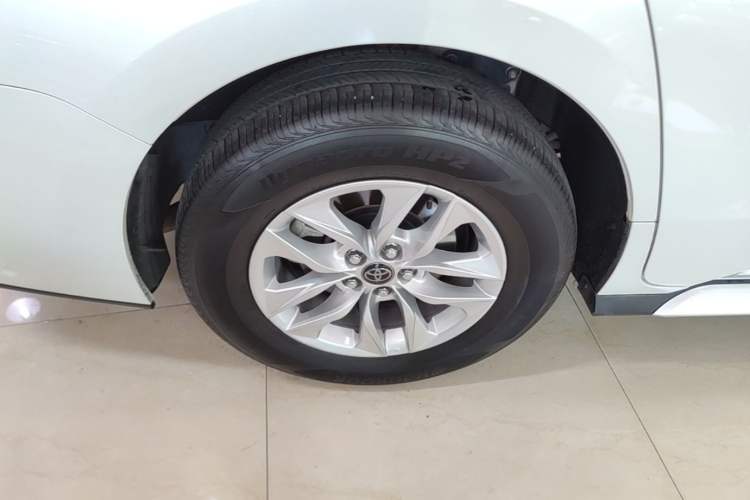 Used Toyota Granvia 2023 2.5L Hybrid Comfort Edition Right Rear Wheel Hub
