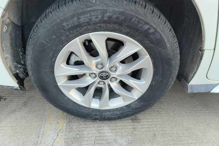 Used Toyota Granvia 2023 2.5L Hybrid Comfort Edition Right Rear Wheel Hub
